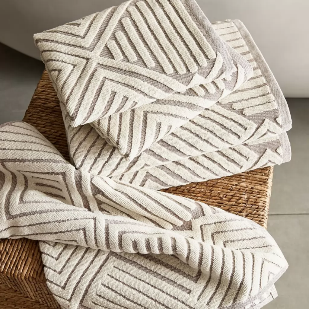Yarn Dyed Jacquard Towel